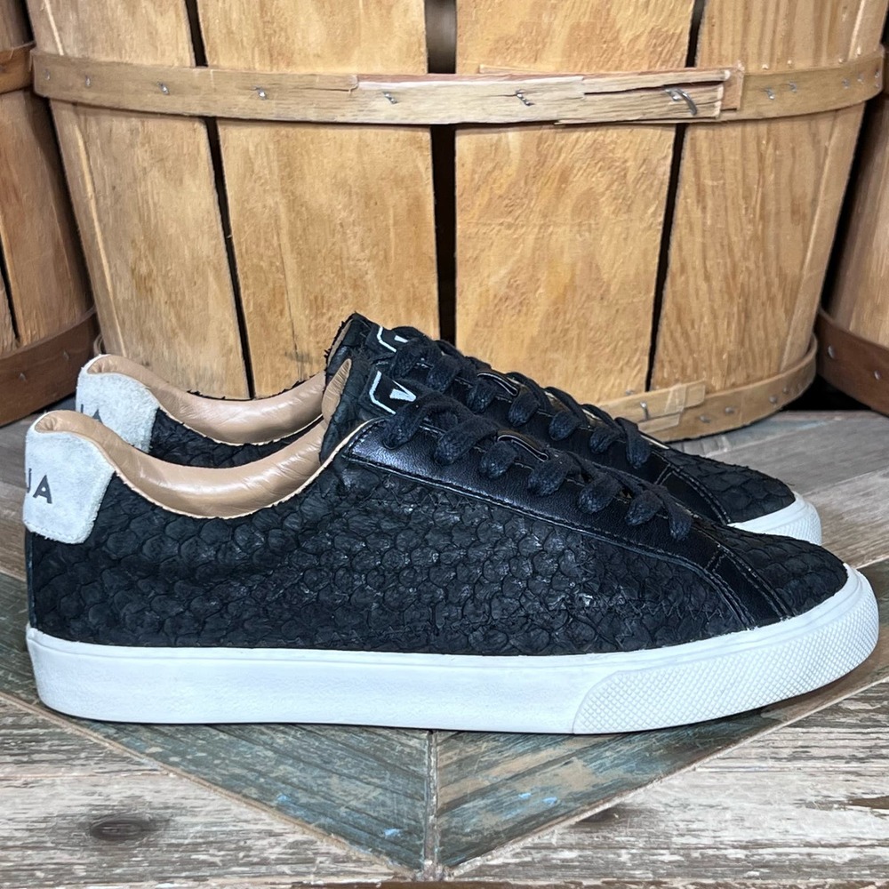 Veja Esplar Bastille Black Leather Tilapia Fish Skin Scales Print Sneakers Shoes